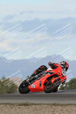 media/Nov-16-2025-Race Pace (Sun) [[8c5fa54630]]/Non Verified Riders (1st 20 Minutes)/7-Turn 9 Entry (210pm)/